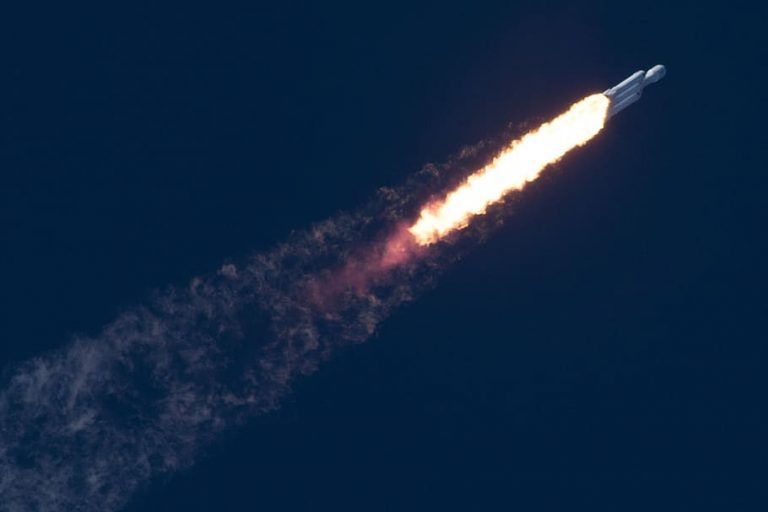 Com alta do Bitcoin, criptomoeda desconhecida dispara e sobe mais de 60%