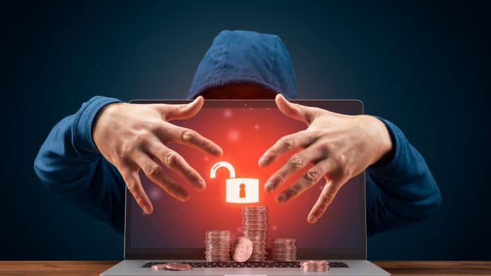 Ameaça cibernética leva Bitcoin de vítimas rouba