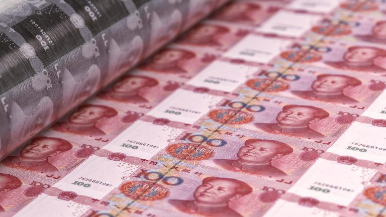 Banco Central da China liga impressora de dinheiro e imprime bilhões por dia