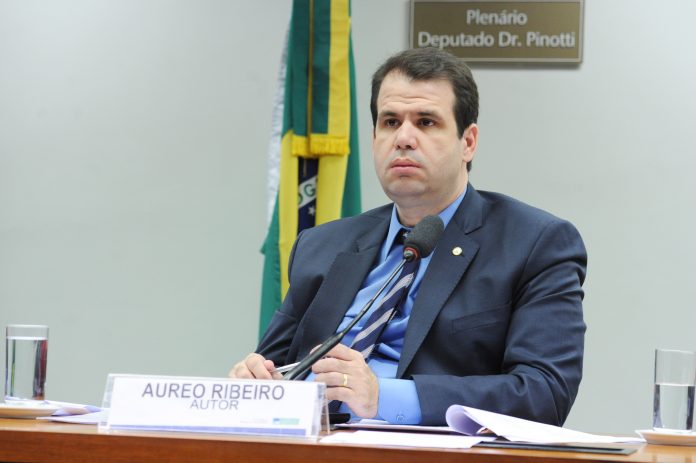 Deputado Federal Áureo Ribeiro