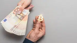 Troca de Bitcoin por notas de Euro criptomoedas Europa