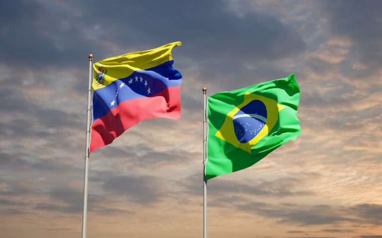 Bandeira da Venezuela e Brasil bitcoin