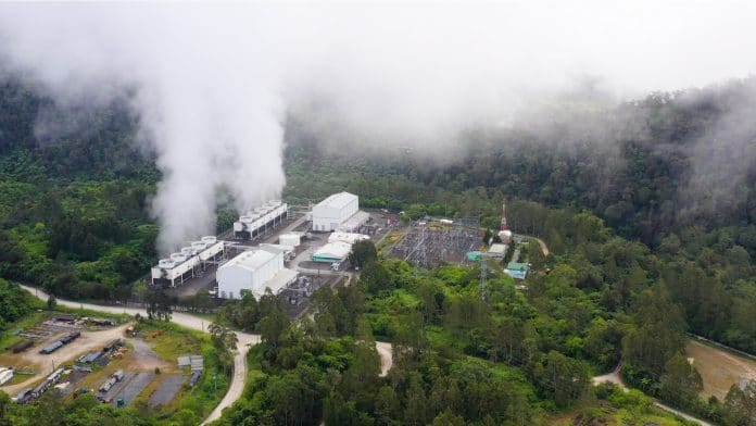 Usina de energia geotermal