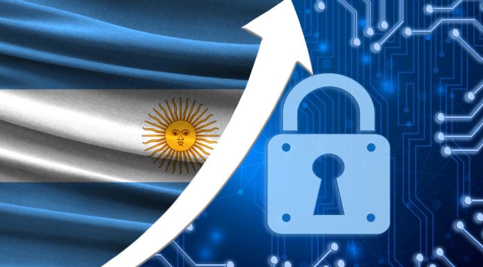Bandeira da Argentina com seta para cima ao lado de cadeado em rede