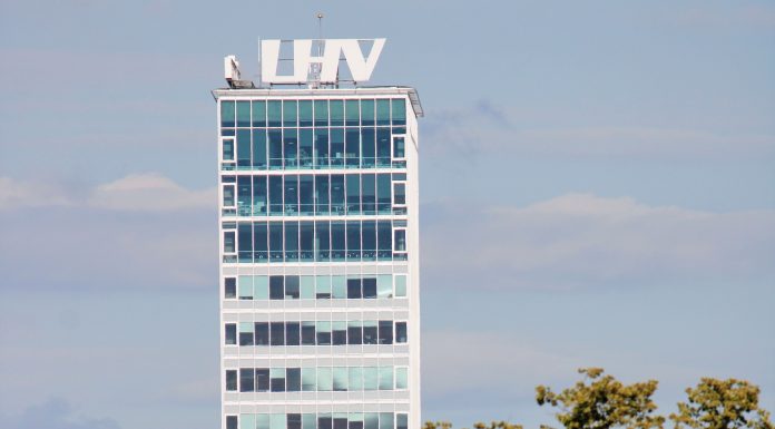 Fachada do Banco LHV, maior da Estônia