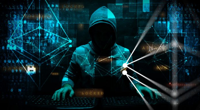 Hacker invadindo e aplicando golpes em vítimas, com símbolos do Ethereum e Bitcoin
