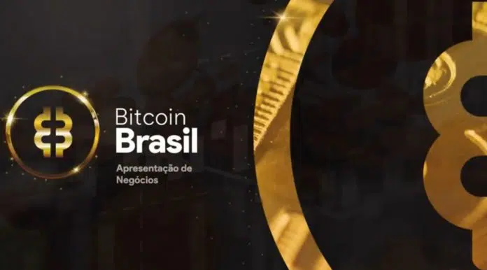Apresentação de negócios da Bitcoin Brasil, acusada de ser mais uma pirâmide financeira atuando no Brasil