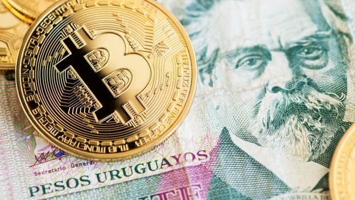 Moeda emitida pelo Banco Central do Uruguai e Bitcoin