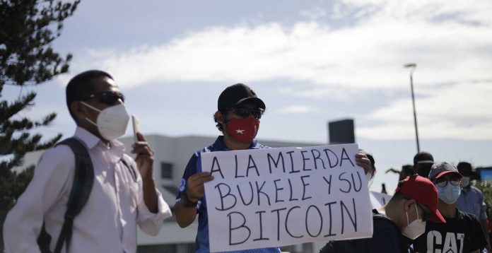 Manifestantes El Salvador Bitcoin