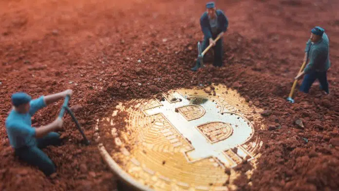 Mineradores de Bitcoin cavando em busca de moeda digital