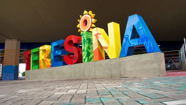 Placa oficial da cidade de Teresina no Piauí