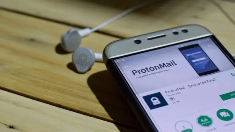 Aplicativo de celular da ProtonMail, da empresa Proton AG que dá suporte a criptomoedas