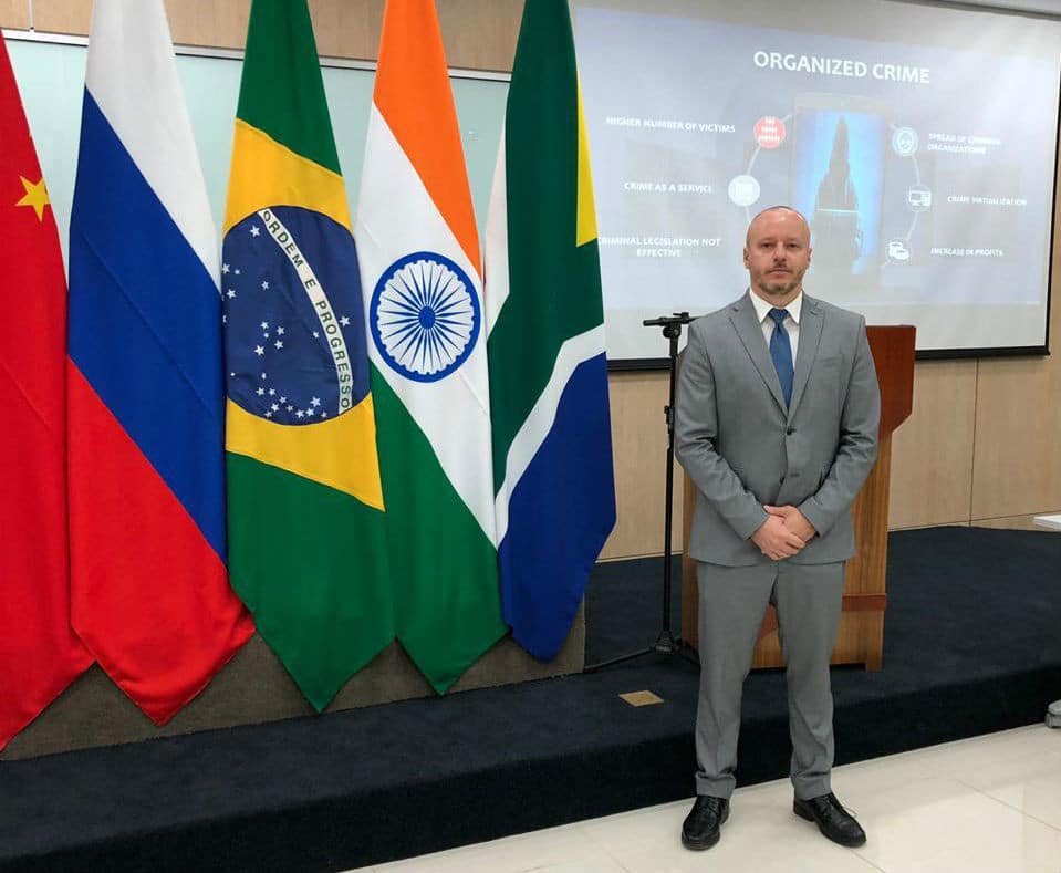 Delegado Vytautas Zumas, da Polícia Civil de Goiás em palestra contra crime cibernético