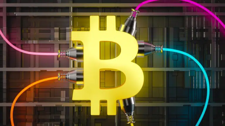 Equipamentos sendo ligados no Bitcoin em sinal de mineração