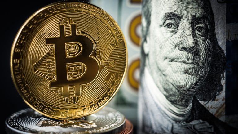 Bitcoin e dólar