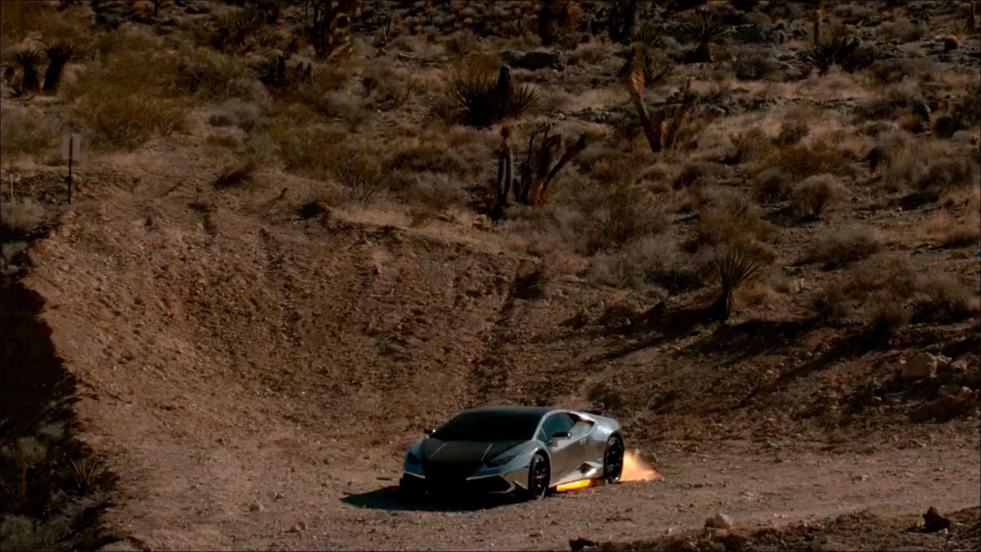 Explosão de Lamborghini. Fonte: Shl0ms / Reprodução