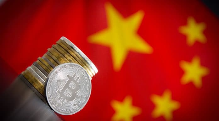 Bitcoin na diagonal próximo de bandeira da China