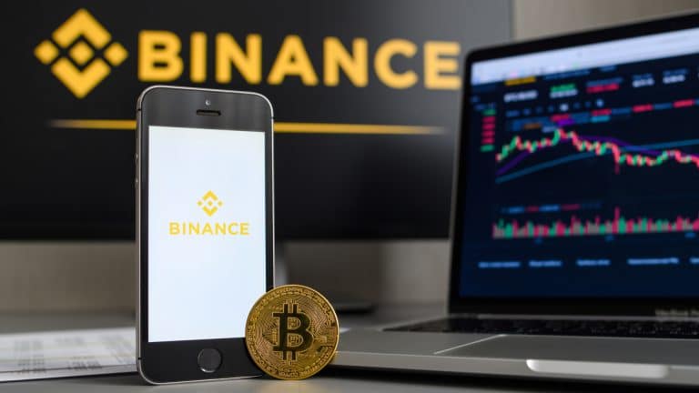 Bitcoin próximo de aplicativo e conta da Binance