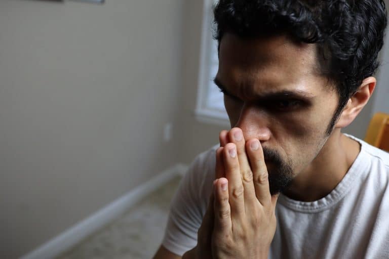 Homem perde quase R$ 5 milhões após vender NFT por preço errado