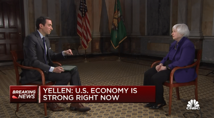 Janet Yellen em conversa com Andrew Sorkin da CNBC. Reprodução.