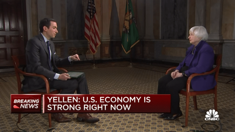 Janet Yellen em conversa com Andrew Sorkin da CNBC. Reprodução.