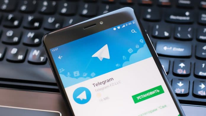 Telegram no celular e criptomoedas