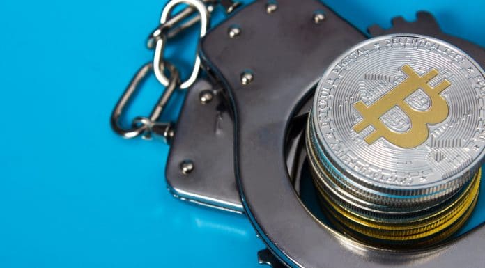 Algemas com Bitcoin, fraude com criptomoedas e prisão