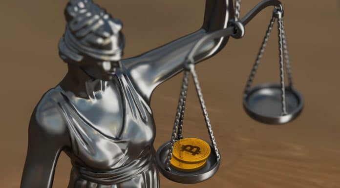Estátua da justiça e bitcoin no metaverso