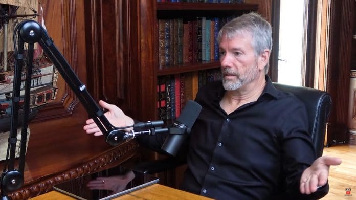 Michael Saylor, fundador da MicroStrategy, em entrevista com Lex Fridman. Fonte: YouTube / Reprodução.