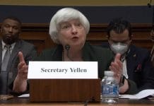 Janet Yellen, secretária do Tesouro dos EUA, falando sobre stablecoins. Fonte: YouTube / Reprodução