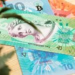 Empresa promove nota física de bitcoin