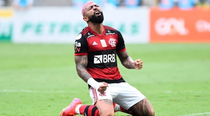 Gabigol, jogador do Flamengo, comemora seu gol