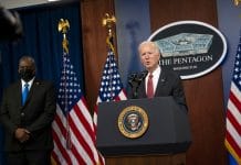 Presidente Joe Biden faz comentários ao pessoal do Departamento de Defesa no Pentágono
