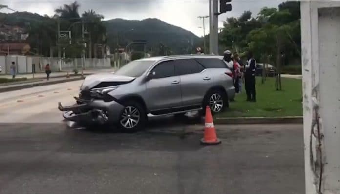 Veículo em que advogado assassinado estava - Créditos Rafael Nascimento O Globo