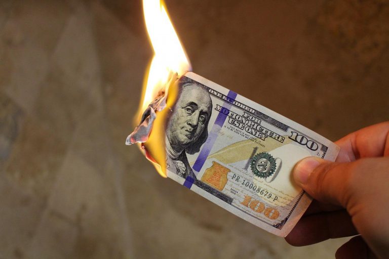 TRON em crise: Stablecoin da rede perdeu o lastro em dólar