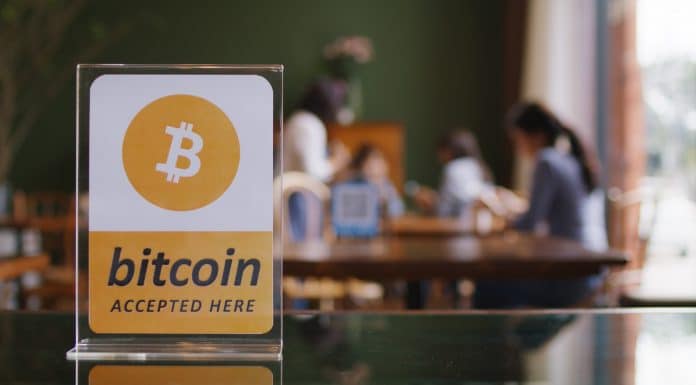Placa de bitcoin aceita em estabelecimento