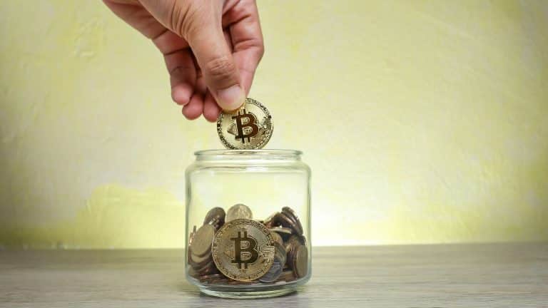 Senadores não querem que americanos usem Bitcoin como aposentadoria