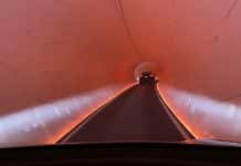 Tunel da The Boring Company, empresa de Elon Musk que aceita Dogecoin. Fonte: YouTube/Reprodução.