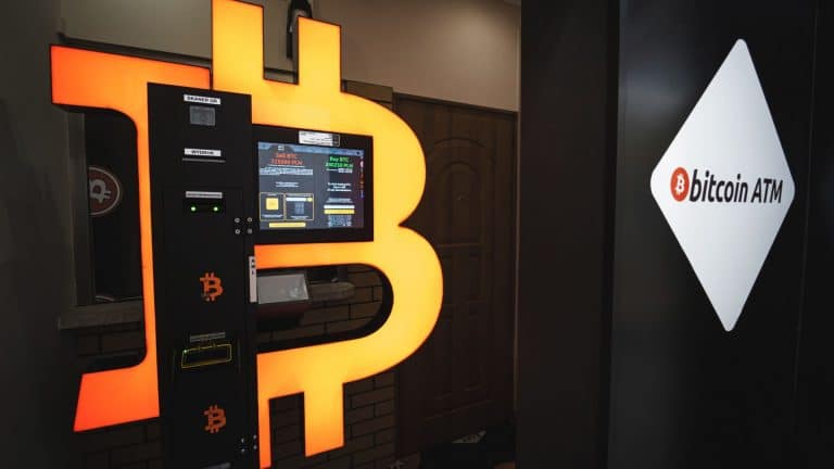 Caixa eletrônico de Bitcoin na Polônia.