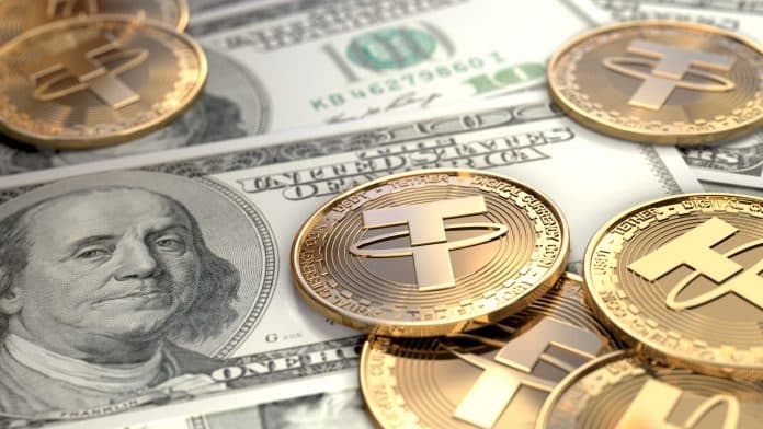 Stablecoin Tether sobre notas de dólar. bitcoin blockchain stablecoins