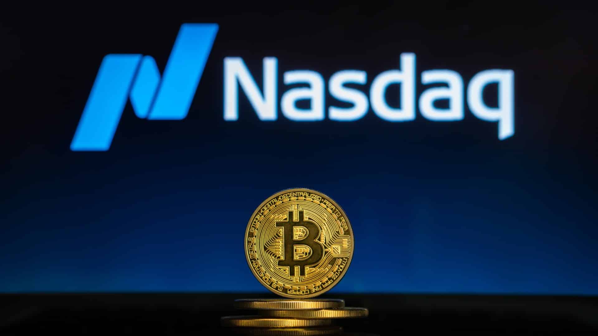 Marca Nasdaq próxima de bitcoin e criptomoeda