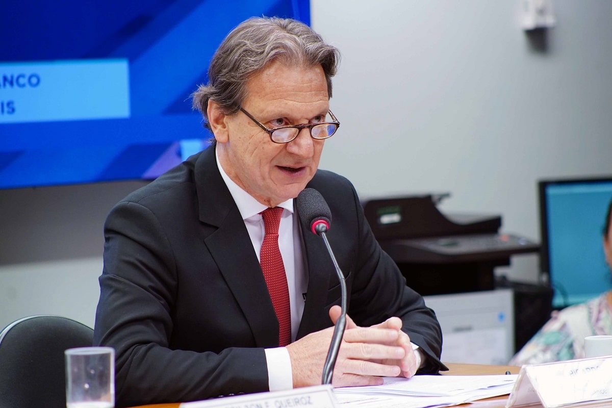 Presidente do Coaf diz que criptomoedas não podem ficar “livres”