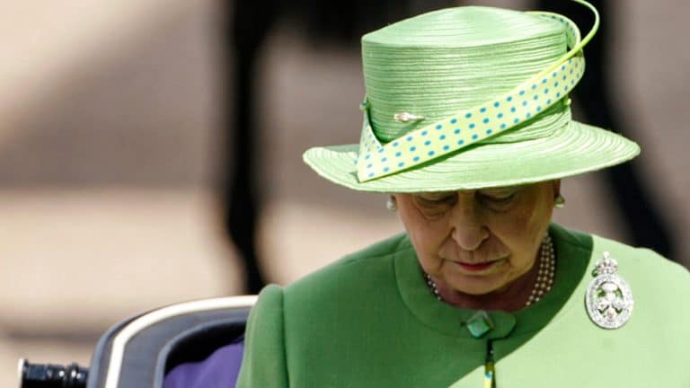 Rainha da Inglaterra, Elizabeth II
