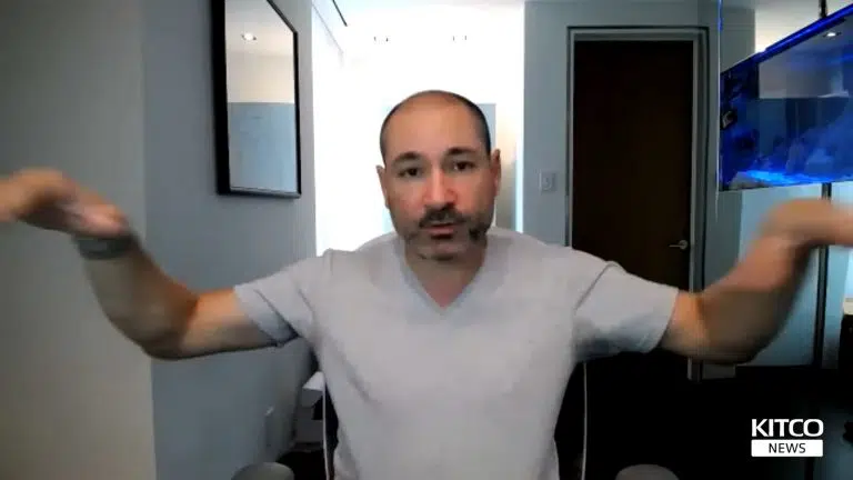 Anthony Di Iorio, desenvolvedor do Ethereum, em conversa com a Kitco News. Fonte: YouTube/Reprodução.