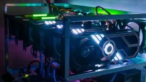 Rig de mineração de criptomoedas.