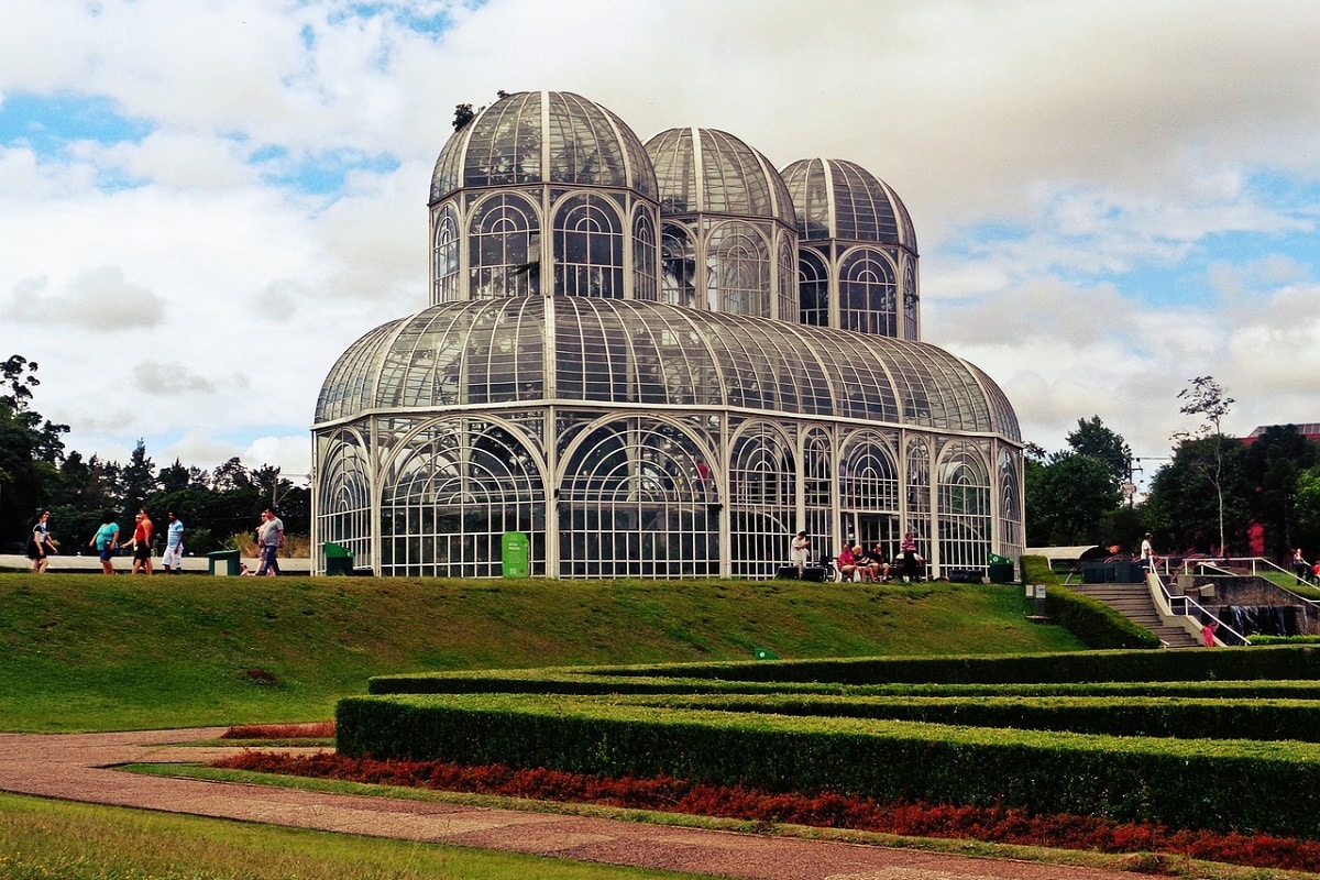 Jardim Botânico em Curitiba, marco histórico da capital do Paraná e bitcoin