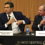 Presidente do Banco Central do Brasil, Roberto Campos Neto a esquerda e Ministro da Economia, Paulo Guedes a direita