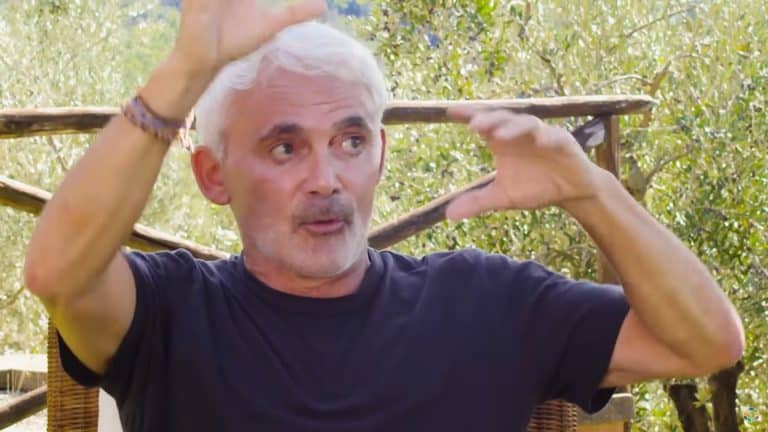 Bilionário Frank Giustra. Fonte: YouTube/Reprodução.