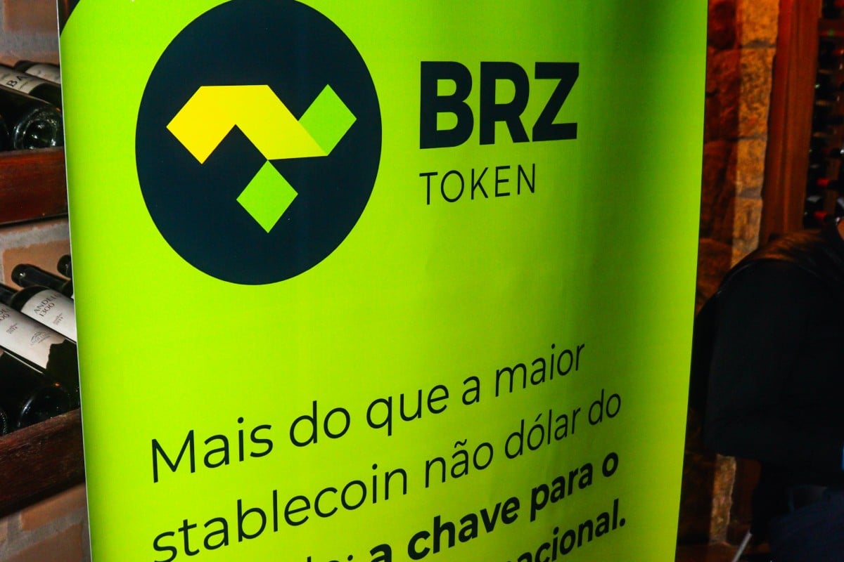 Banner com a imagem do BRZ Token, grande criptomoeda stablecoin brasileira