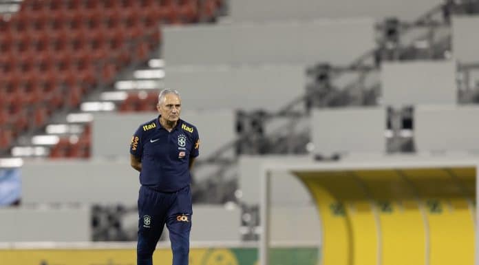 Treino da Seleção Brasileira no centro de treinamento em Doha. Tite. Lucas Figueiredo/CBF